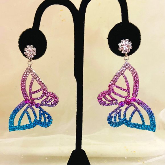 Karen Kettering Designs Jewelry - 💖💖🥂 HOST PICK 🥂💖💖 Butterfly Earrings In Pink & Blue /E61